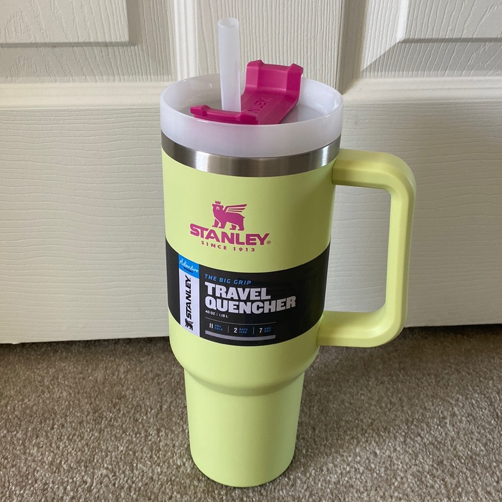 Stanley 40oz tumbler travel quencher lime green & pink 💗